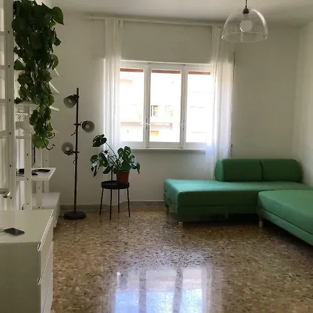 Greta Marta's Rome